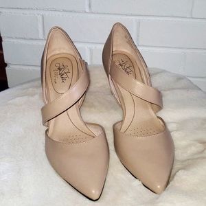Life Stride Pumps